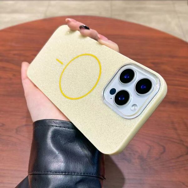 LARTE GLITTER MAGSAFE iPhone 15 Pro - sárga